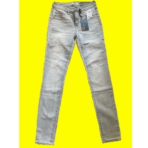 GRAY CHARLOTTE RUSSE REFUGE JEANS